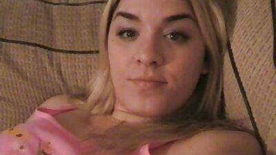 Natalia fűszer veszi online sex filmek le a fehér capri nadrág, háló harisnya